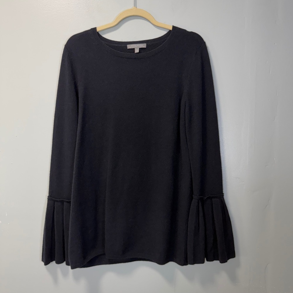 Neiman Marcus Cashmere Collection Black Pleated Bell Sleeve Sweater L
